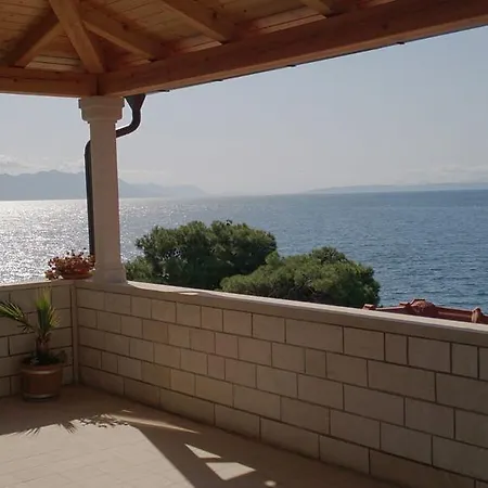 Sea Side Apartment Selca (Brac)