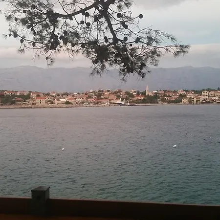 Sea Side Apartment Selca (Brac)